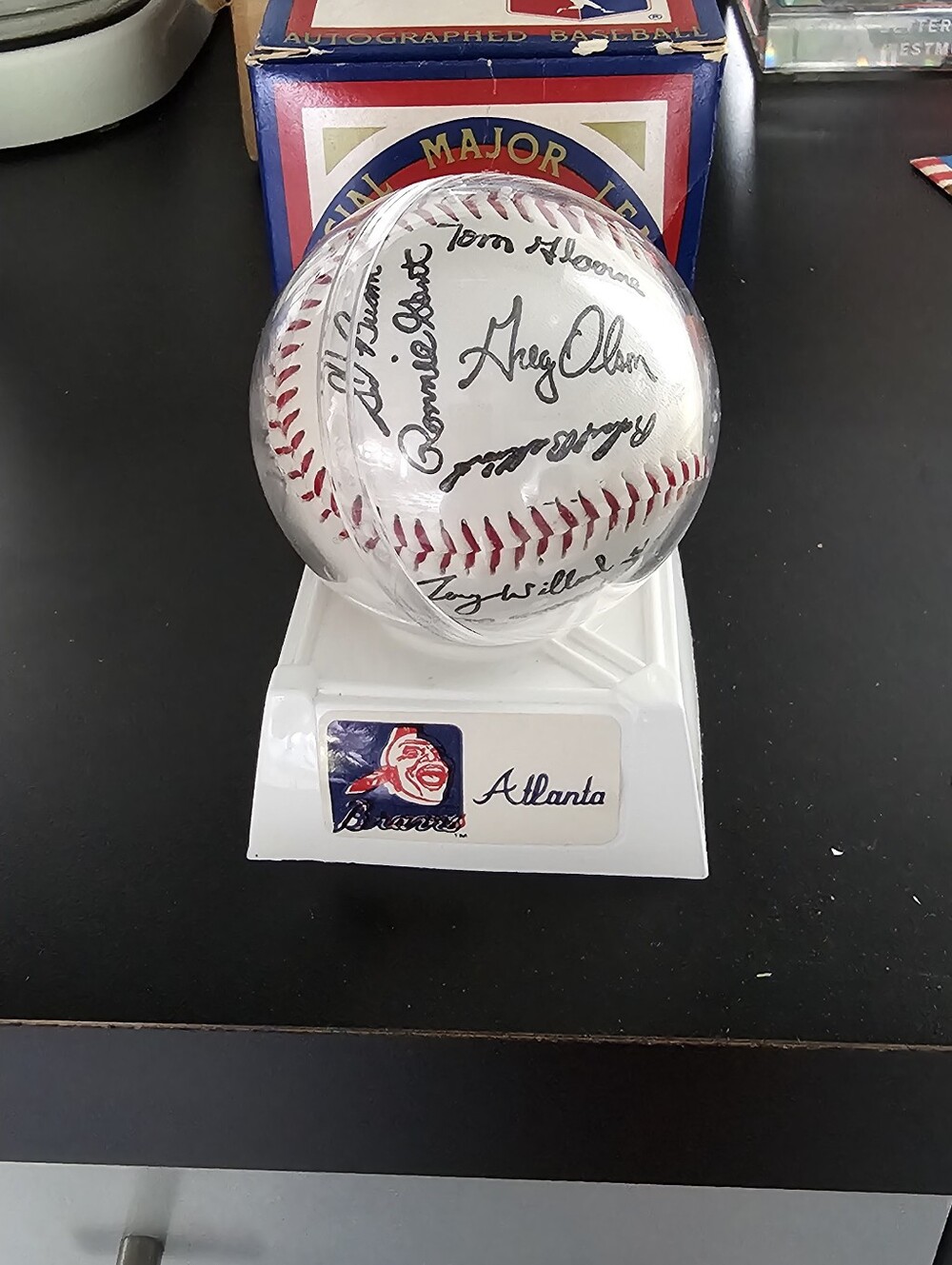 Atlanta Braves Faxcimile Signed Baseball